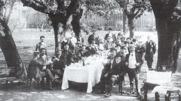 Члены Санкт-Петербургского немецкого общества в Демидовском саду